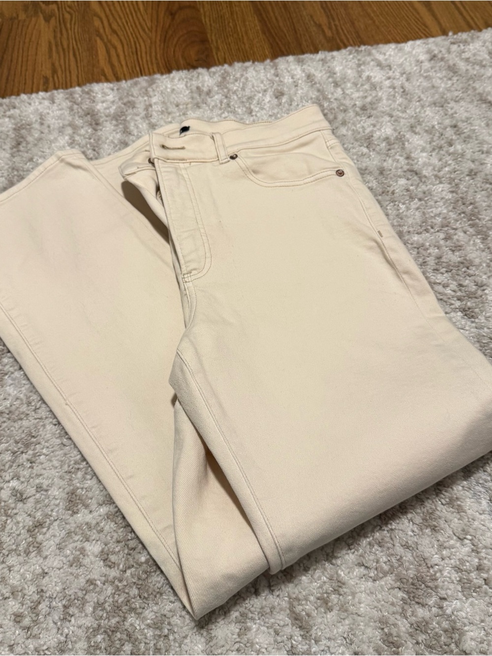 Express Slim Straight Jeans in Cream